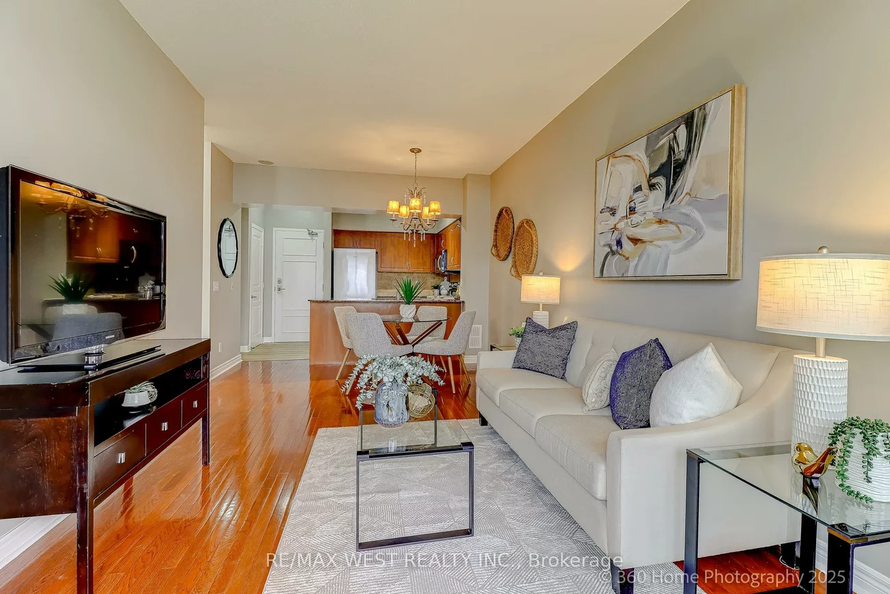 350, Red Maple, Langstaff, Richmond Hill