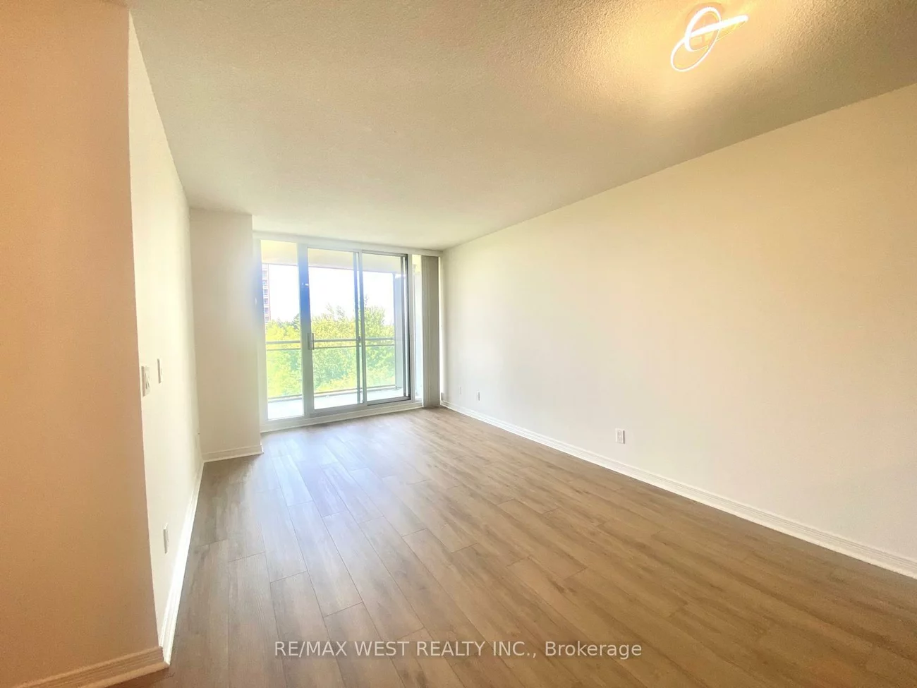 330, Red Maple, Langstaff, Richmond Hill