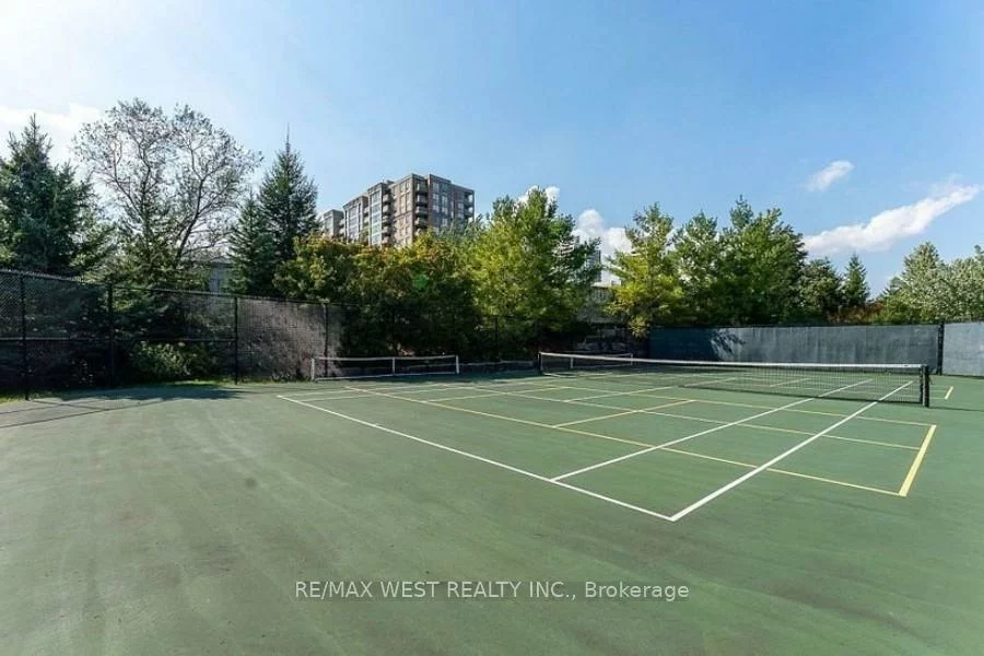 330, Red Maple, Langstaff, Richmond Hill