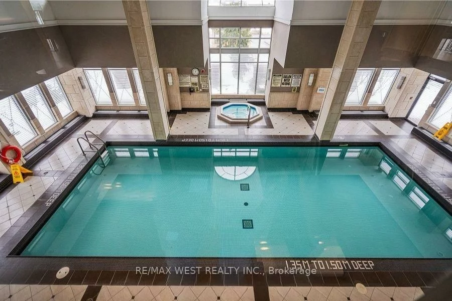 330, Red Maple, Langstaff, Richmond Hill