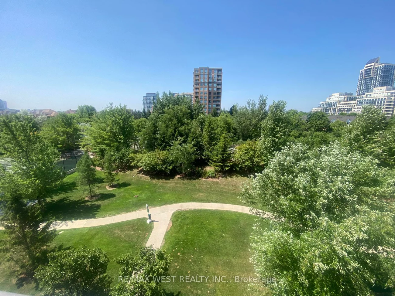 330, Red Maple, Langstaff, Richmond Hill
