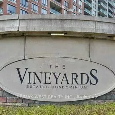 330, Red Maple, Langstaff, Richmond Hill