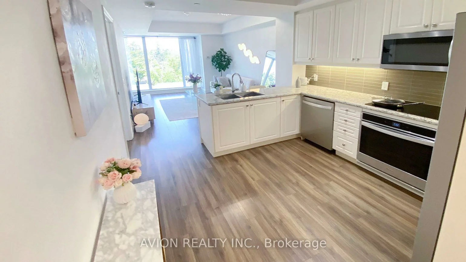 9618, Yonge, North Richvale, Richmond Hill