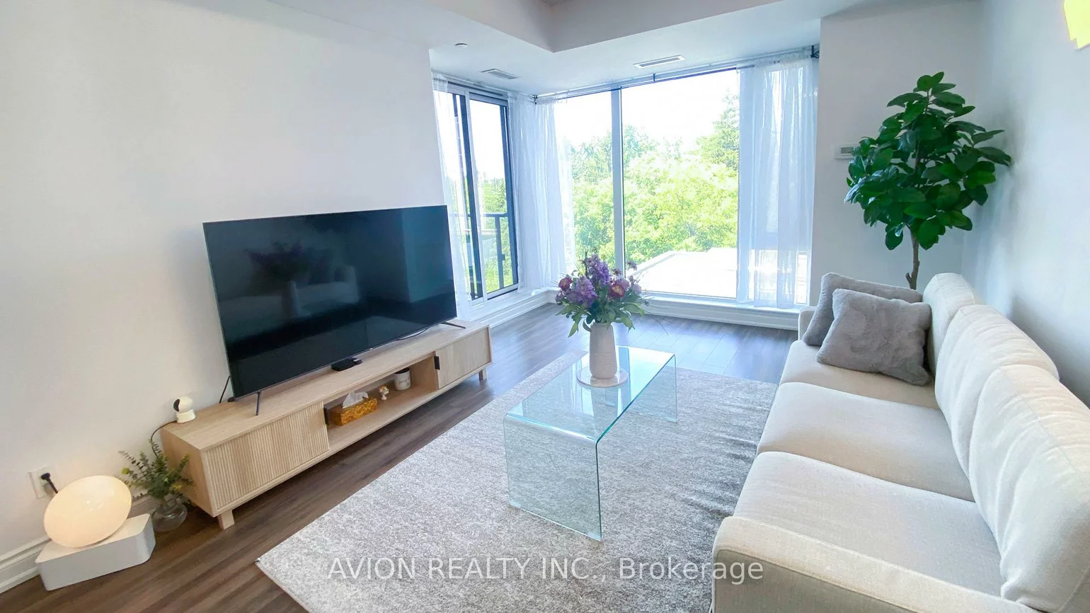 9618, Yonge, North Richvale, Richmond Hill