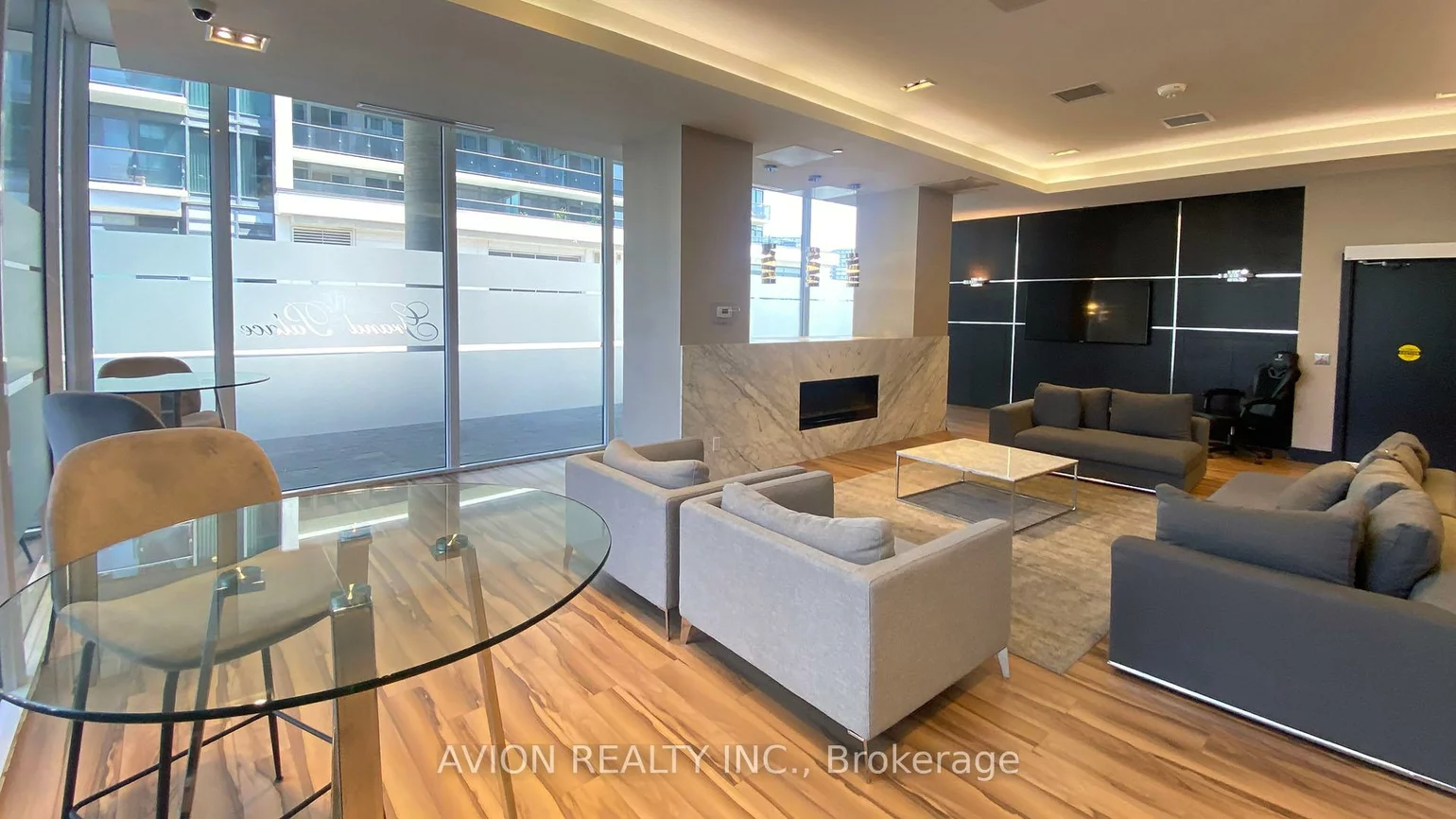 9618, Yonge, North Richvale, Richmond Hill