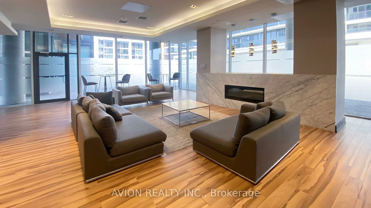 9618, Yonge, North Richvale, Richmond Hill