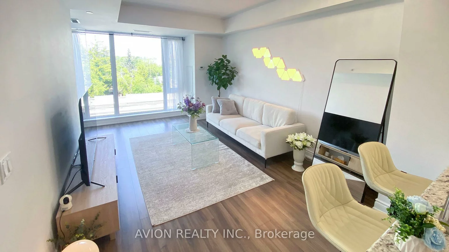 9618, Yonge, North Richvale, Richmond Hill