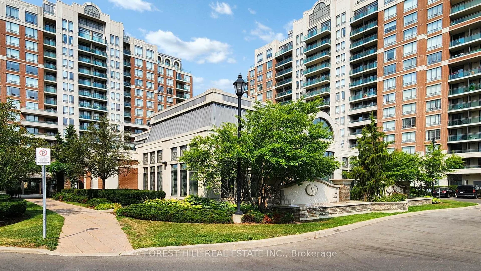 350, Red Maple, Langstaff, Richmond Hill