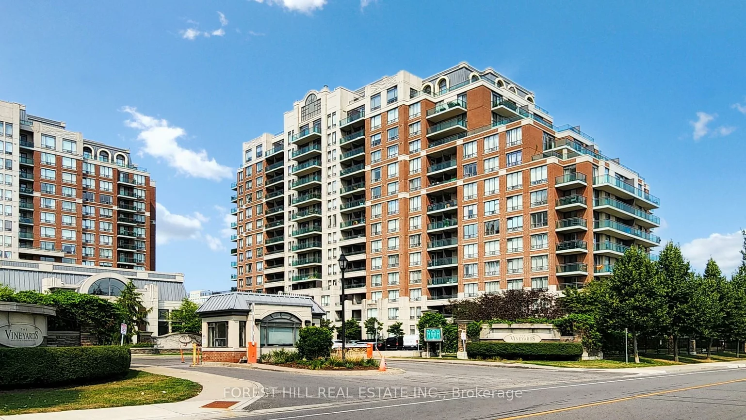 350, Red Maple, Langstaff, Richmond Hill