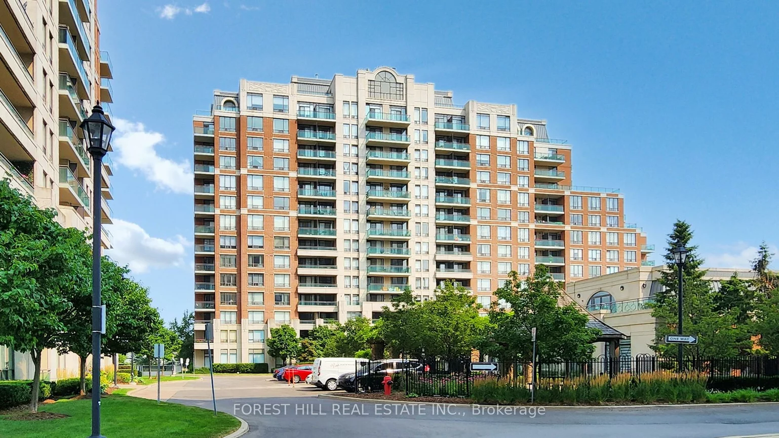 350, Red Maple, Langstaff, Richmond Hill