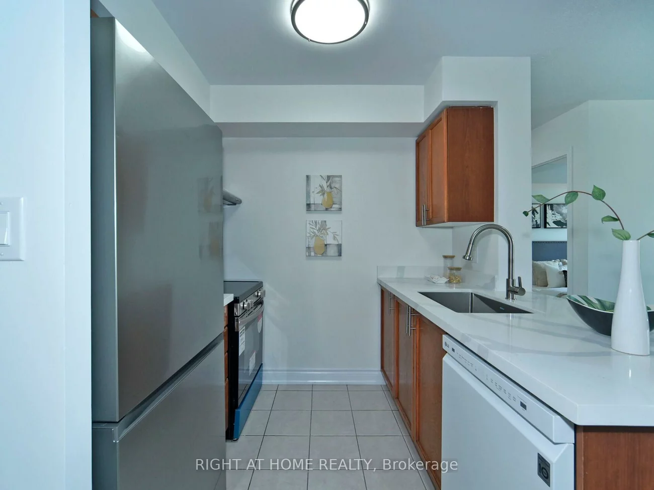 51, Baffin, Langstaff, Richmond Hill