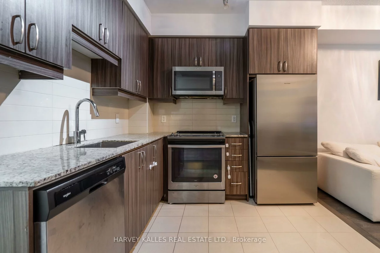 9199, Yonge, Langstaff, Richmond Hill