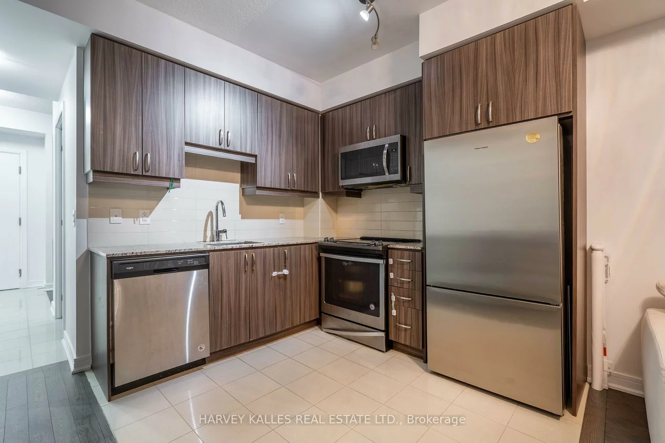 9199, Yonge, Langstaff, Richmond Hill