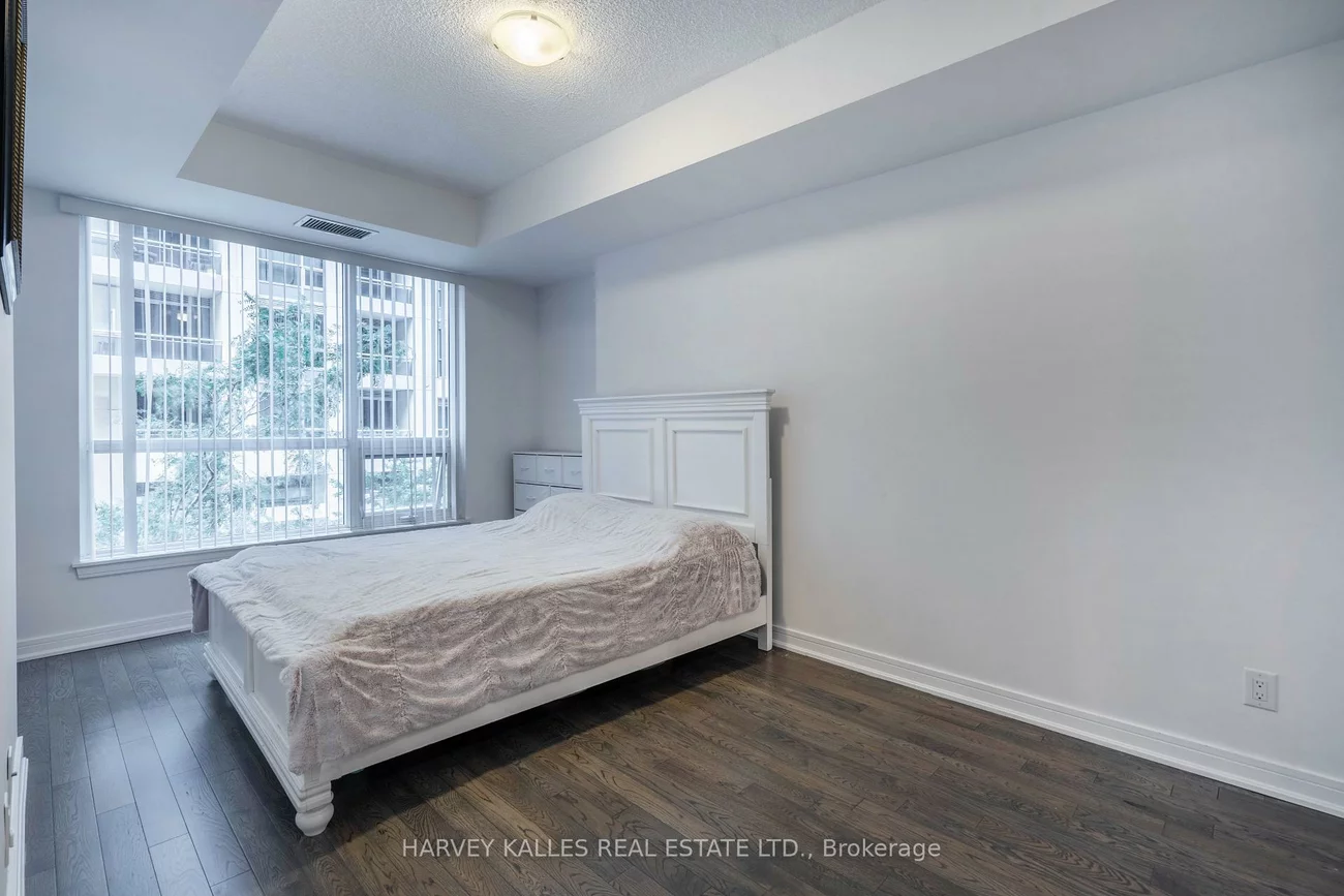 9199, Yonge, Langstaff, Richmond Hill