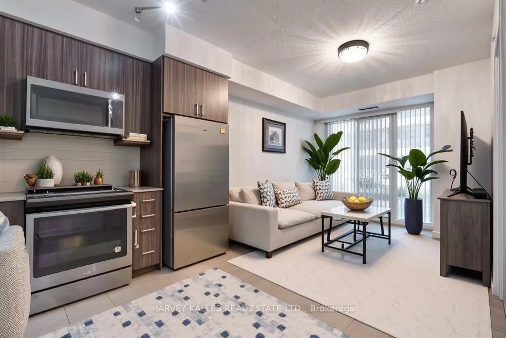 9199, Yonge, Langstaff, Richmond Hill