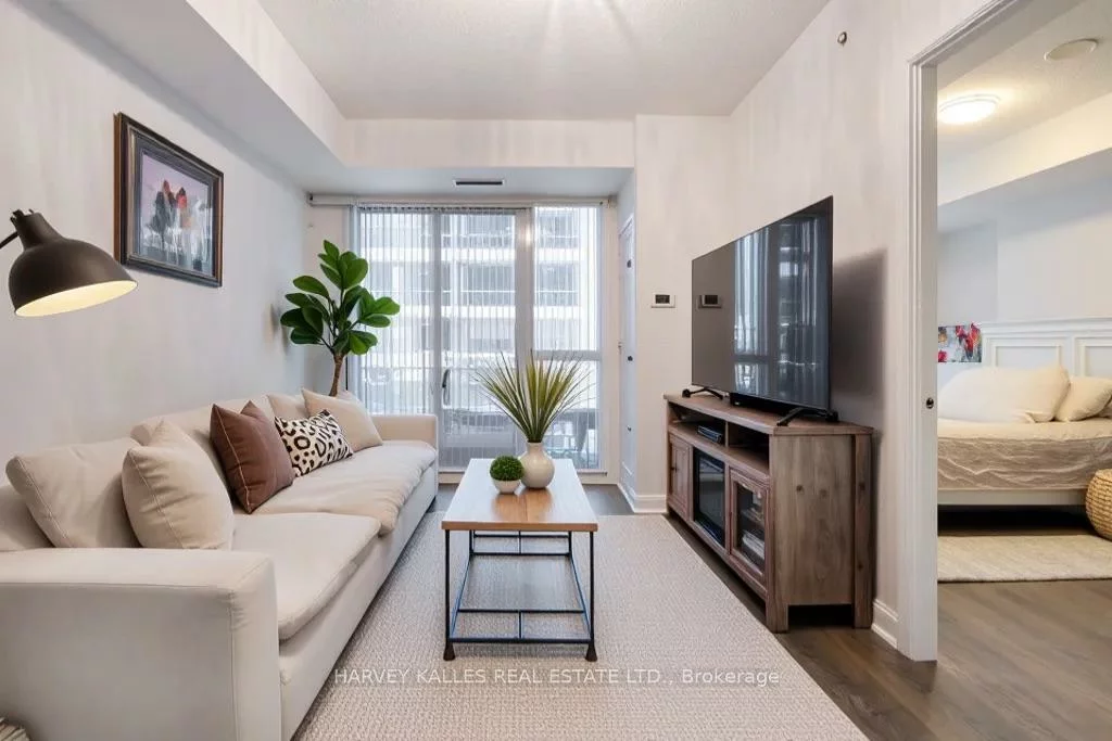 9199, Yonge, Langstaff, Richmond Hill