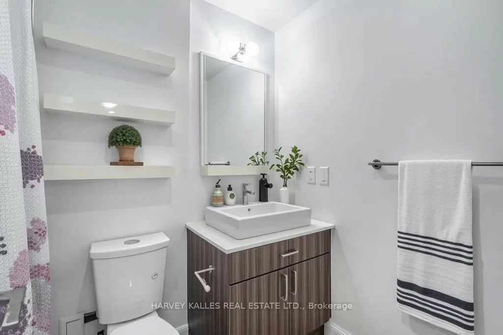 9199, Yonge, Langstaff, Richmond Hill
