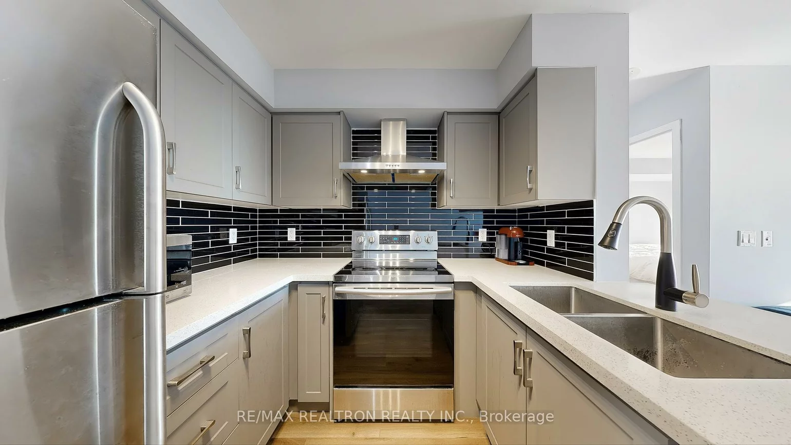 11, Oneida, Langstaff, Richmond Hill