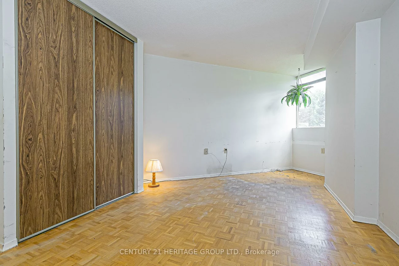 20, Baif, North Richvale, Richmond Hill