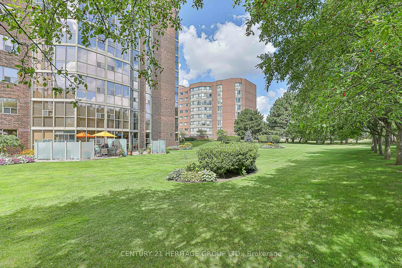 20, Baif, North Richvale, Richmond Hill