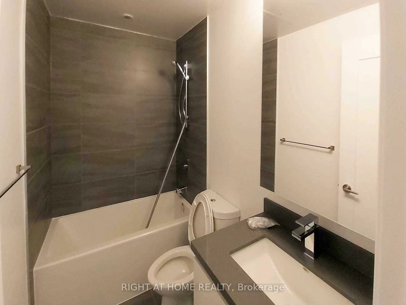 398, Highway 7, Doncrest, Richmond Hill