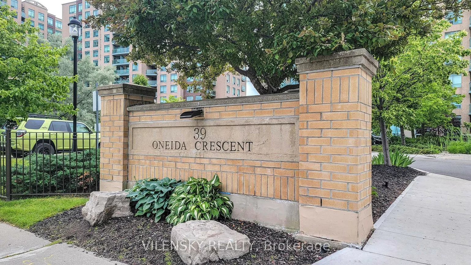 39, Oneida, Langstaff, Richmond Hill