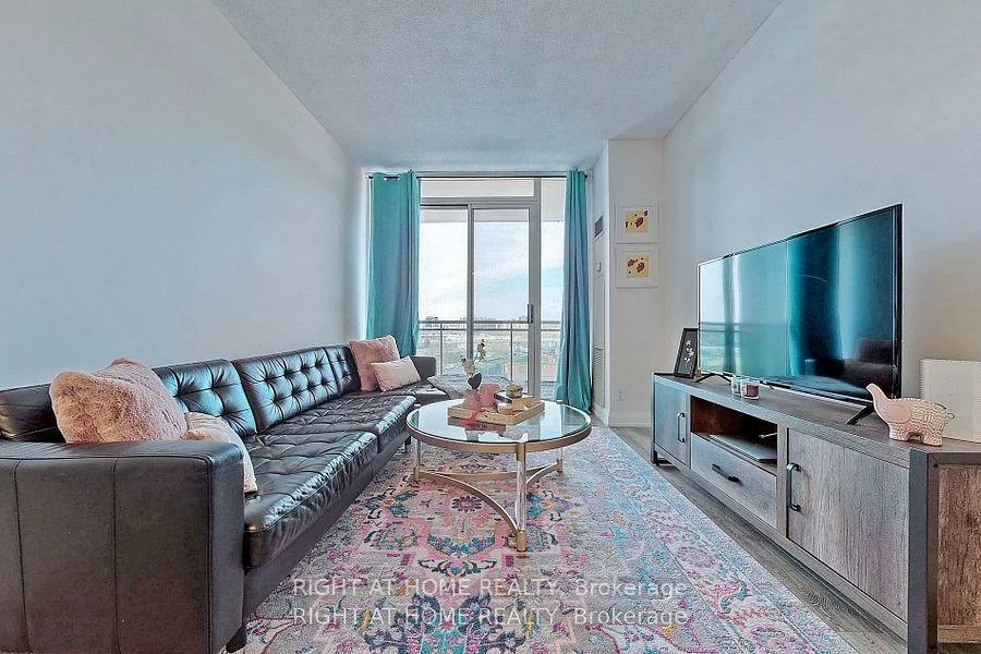 350, Red Maple, Langstaff, Richmond Hill