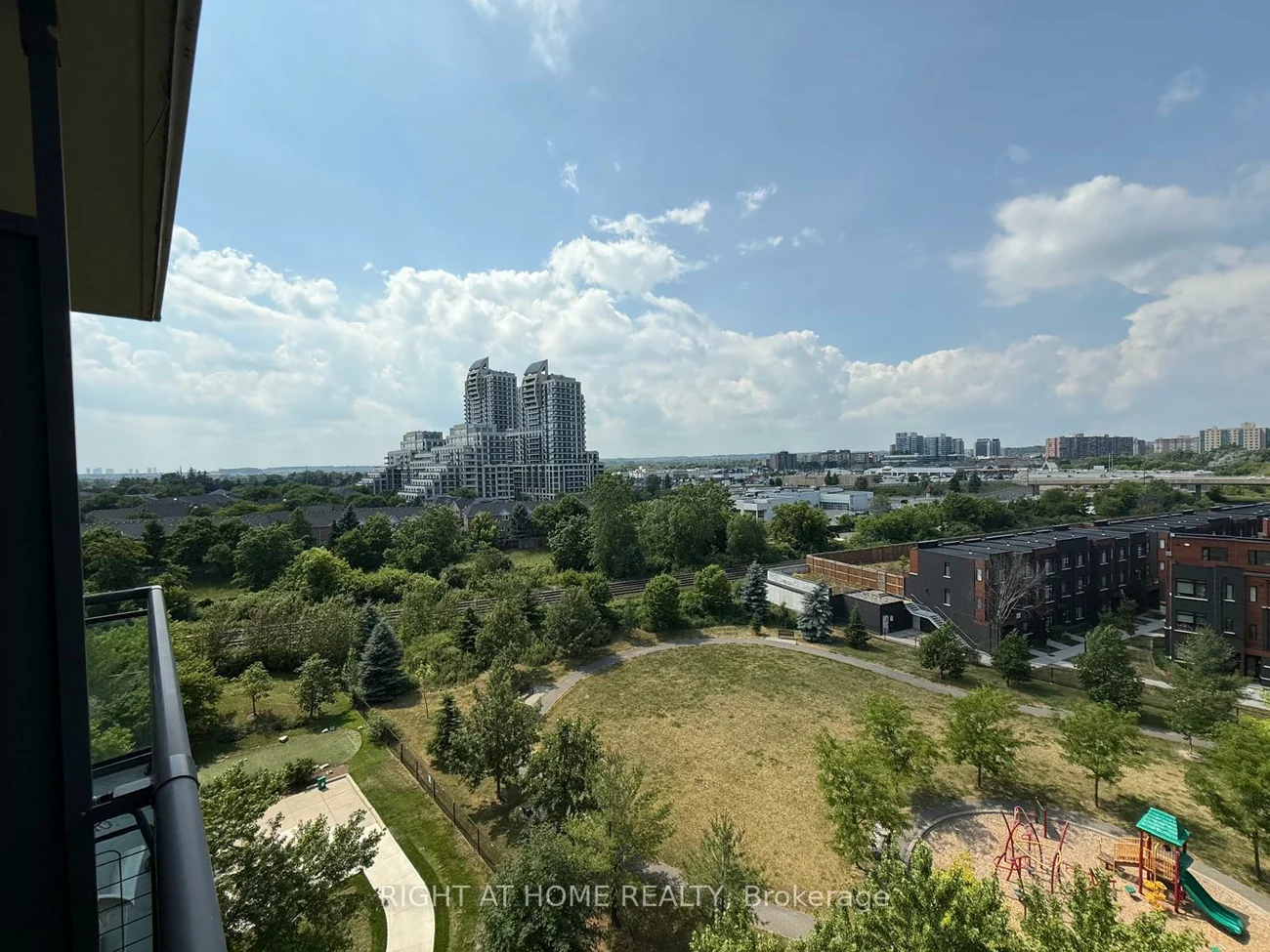 350, Red Maple, Langstaff, Richmond Hill