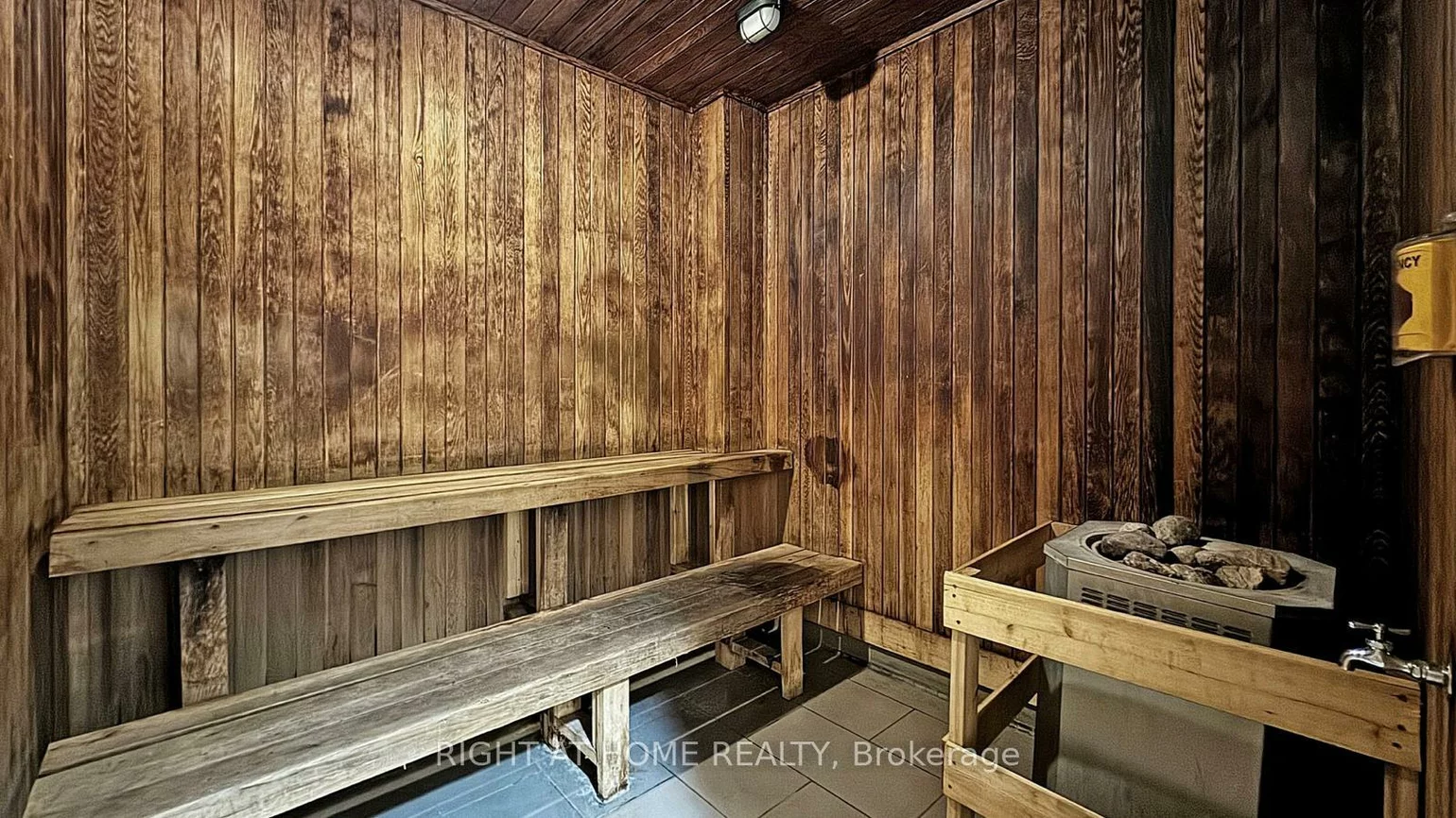 350, Red Maple, Langstaff, Richmond Hill