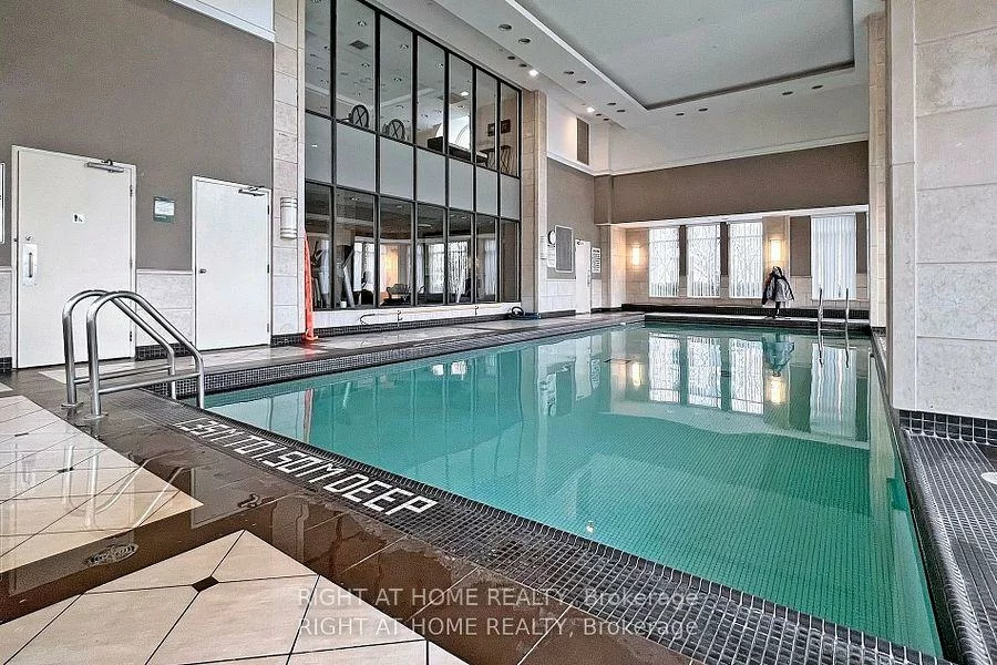 350, Red Maple, Langstaff, Richmond Hill