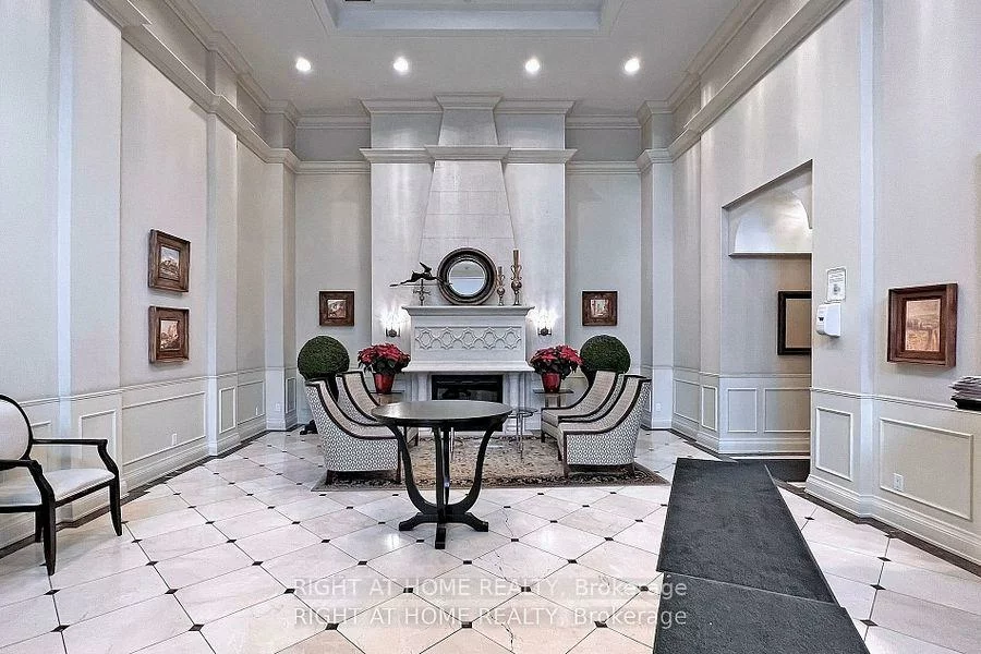 350, Red Maple, Langstaff, Richmond Hill