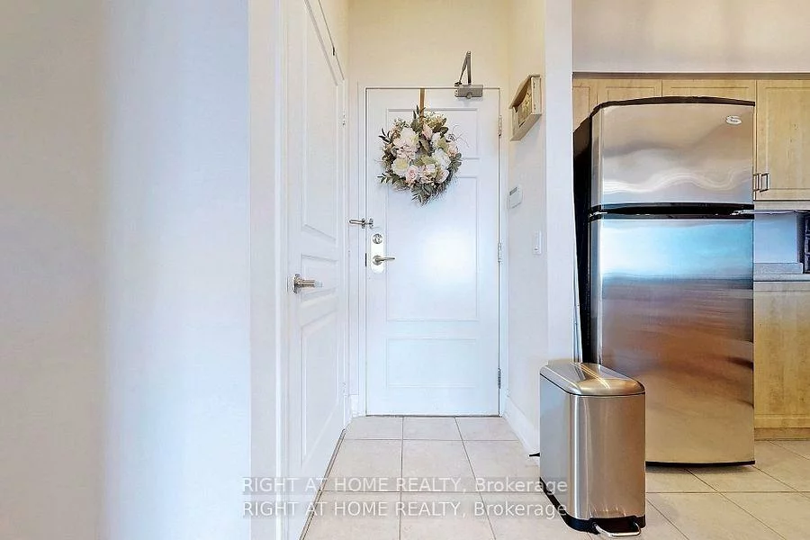 350, Red Maple, Langstaff, Richmond Hill