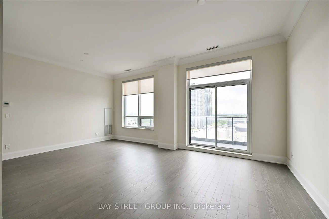 398, Highway 7, Doncrest, Richmond Hill