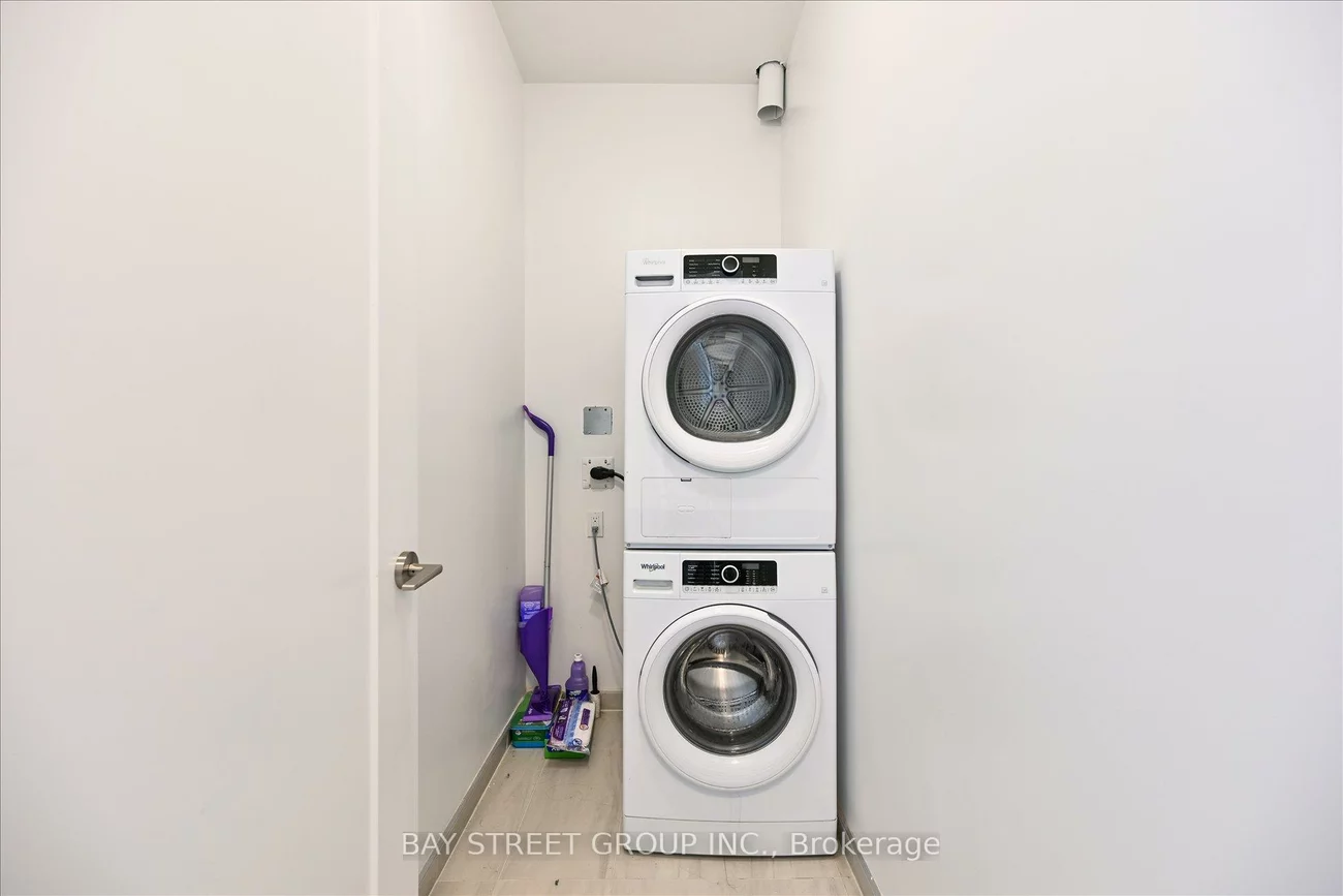 398, Highway 7, Doncrest, Richmond Hill