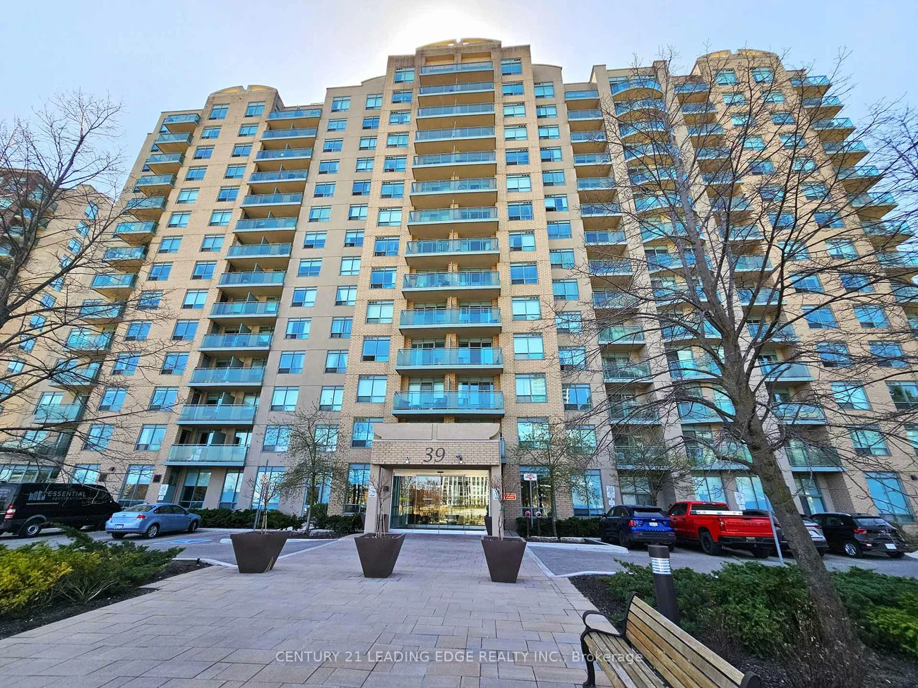 39, Oneida, Langstaff, Richmond Hill