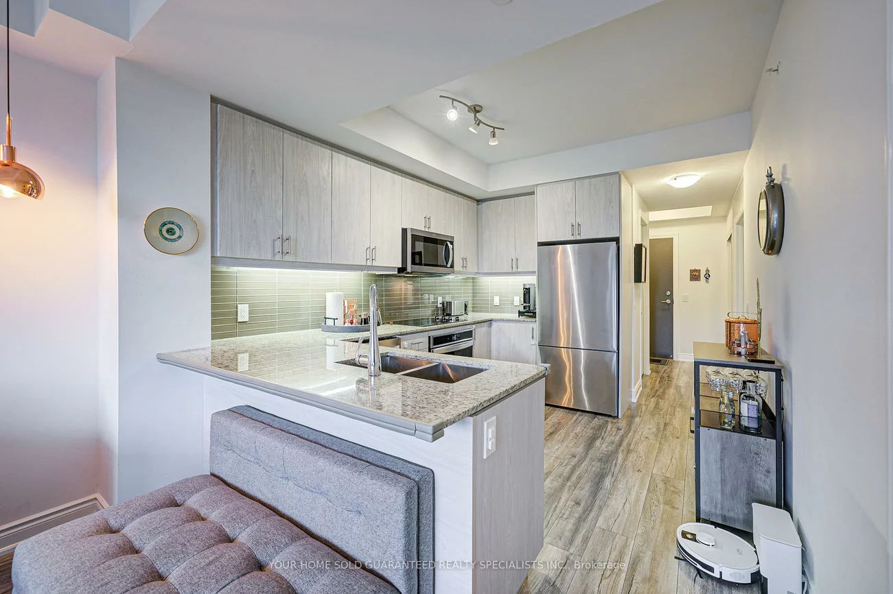 9618, Yonge, North Richvale, Richmond Hill