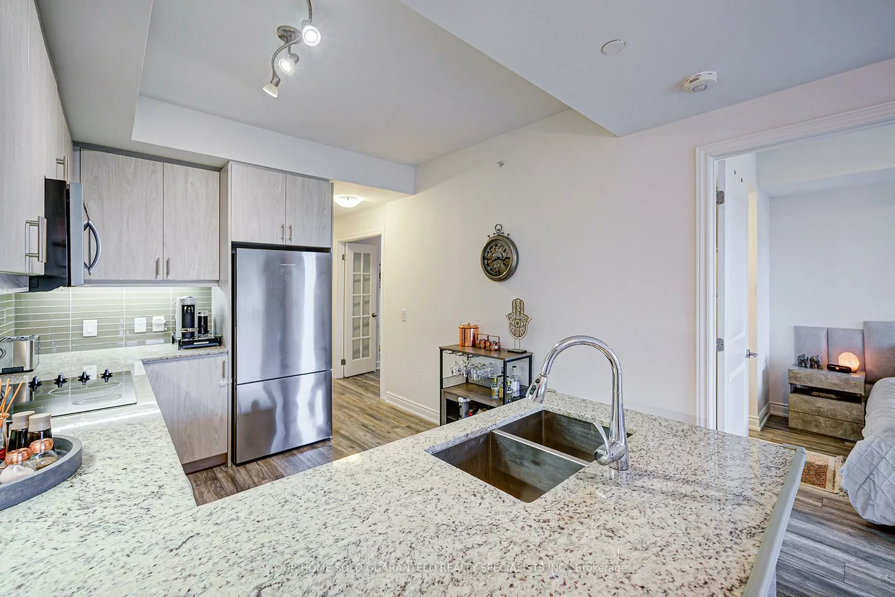 9618, Yonge, North Richvale, Richmond Hill