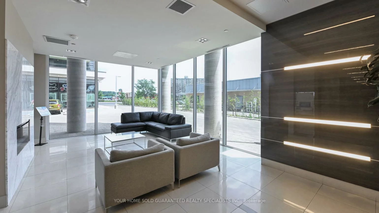 9618, Yonge, North Richvale, Richmond Hill