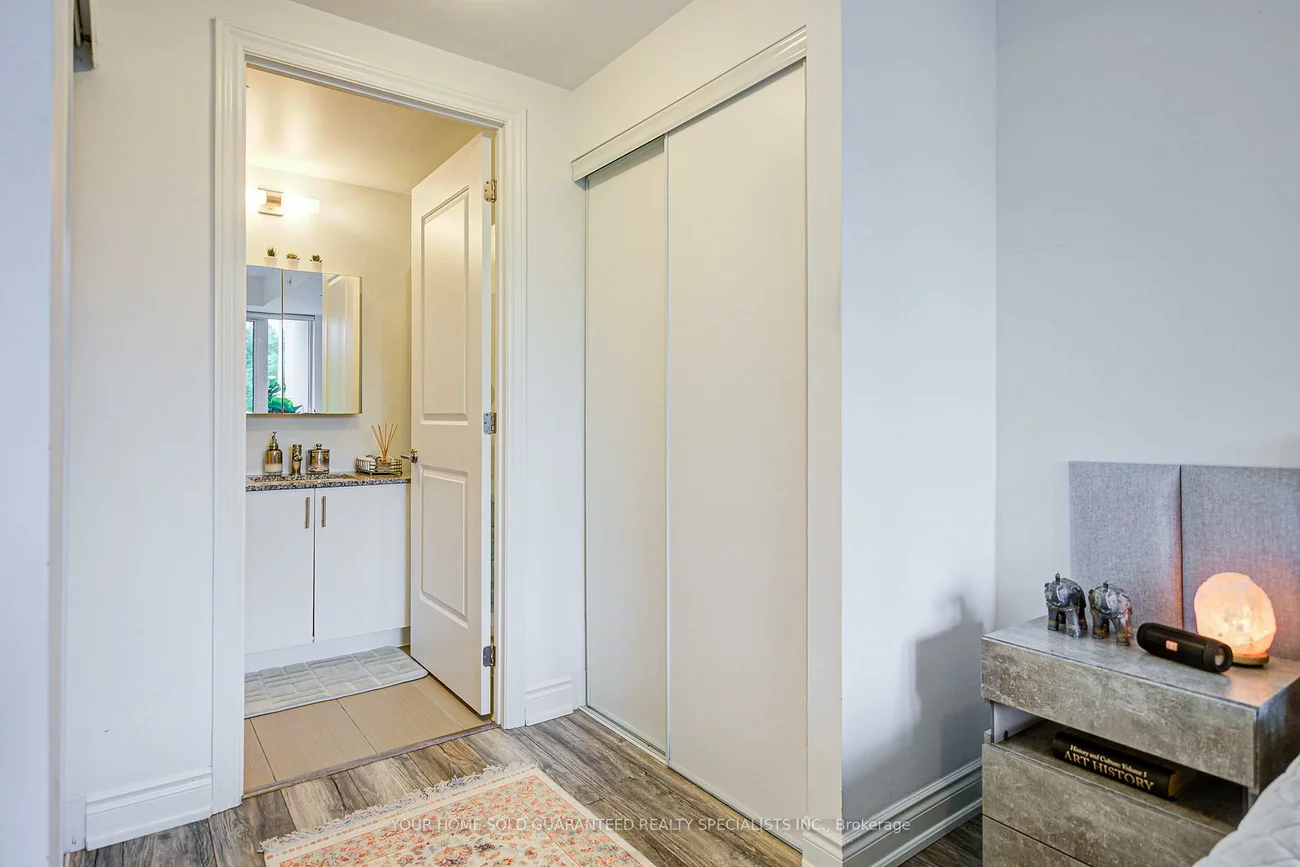 9618, Yonge, North Richvale, Richmond Hill