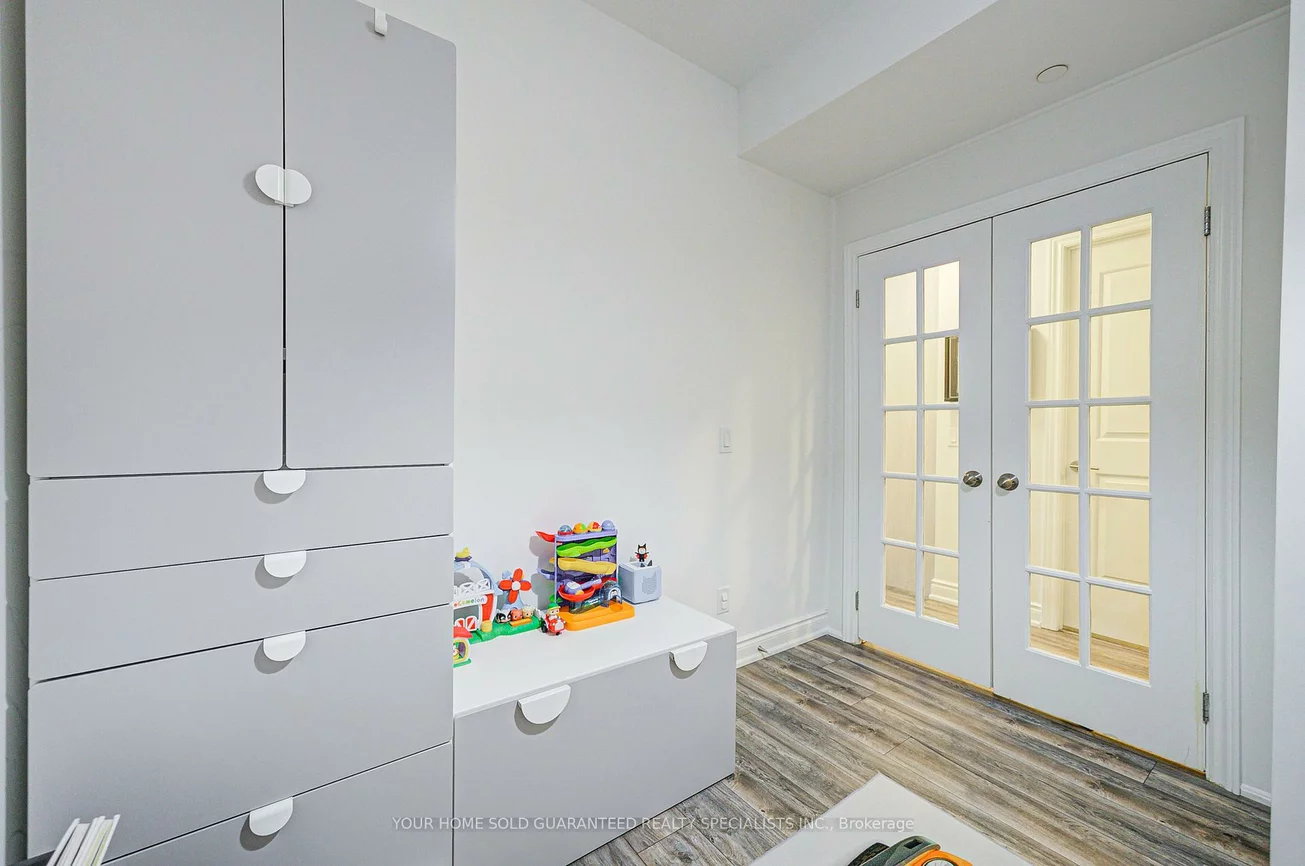 9618, Yonge, North Richvale, Richmond Hill