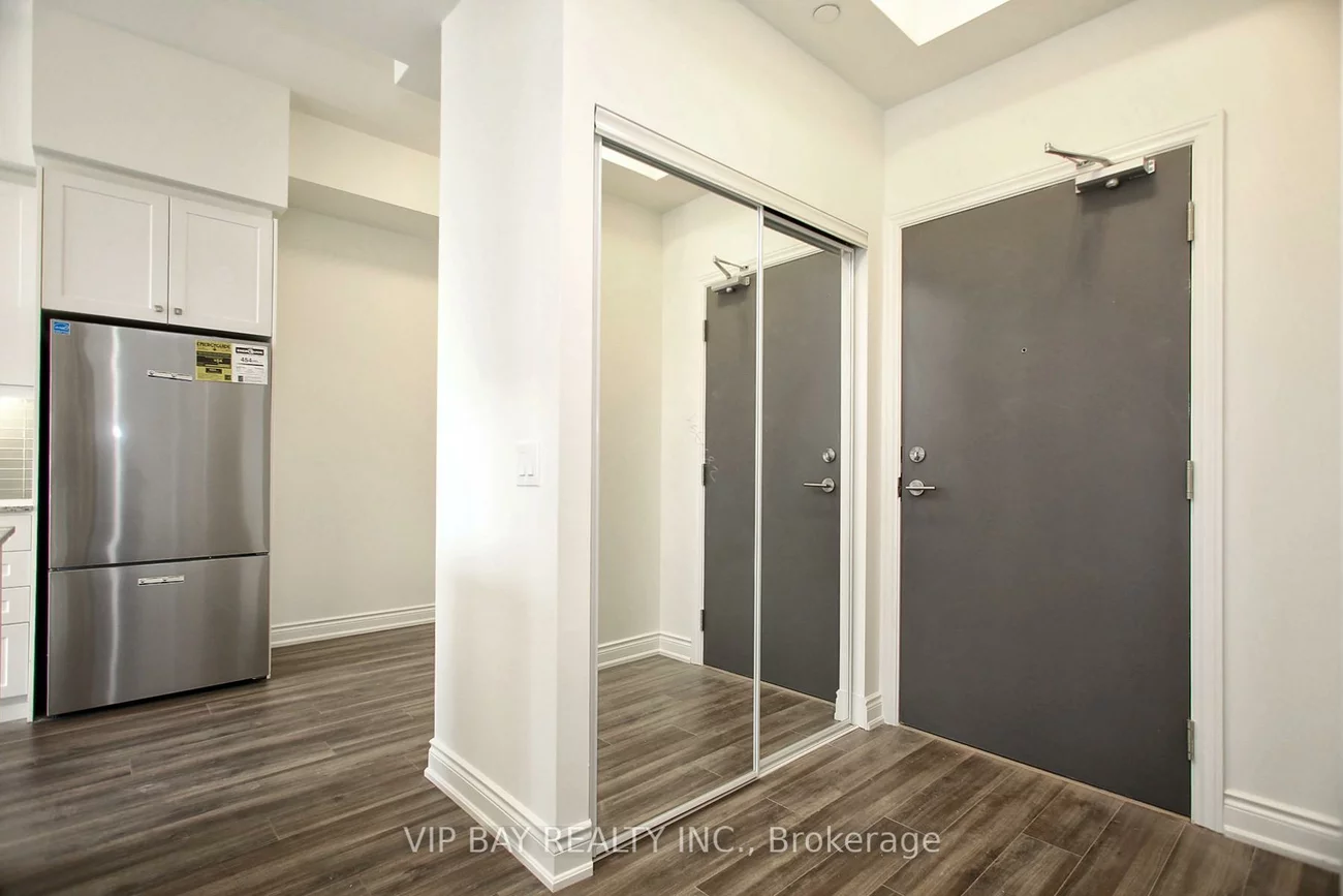 9618, Yonge, North Richvale, Richmond Hill