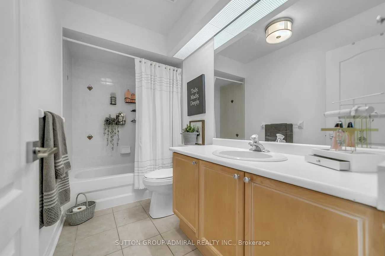255, Shaftsbury, Westbrook, Richmond Hill