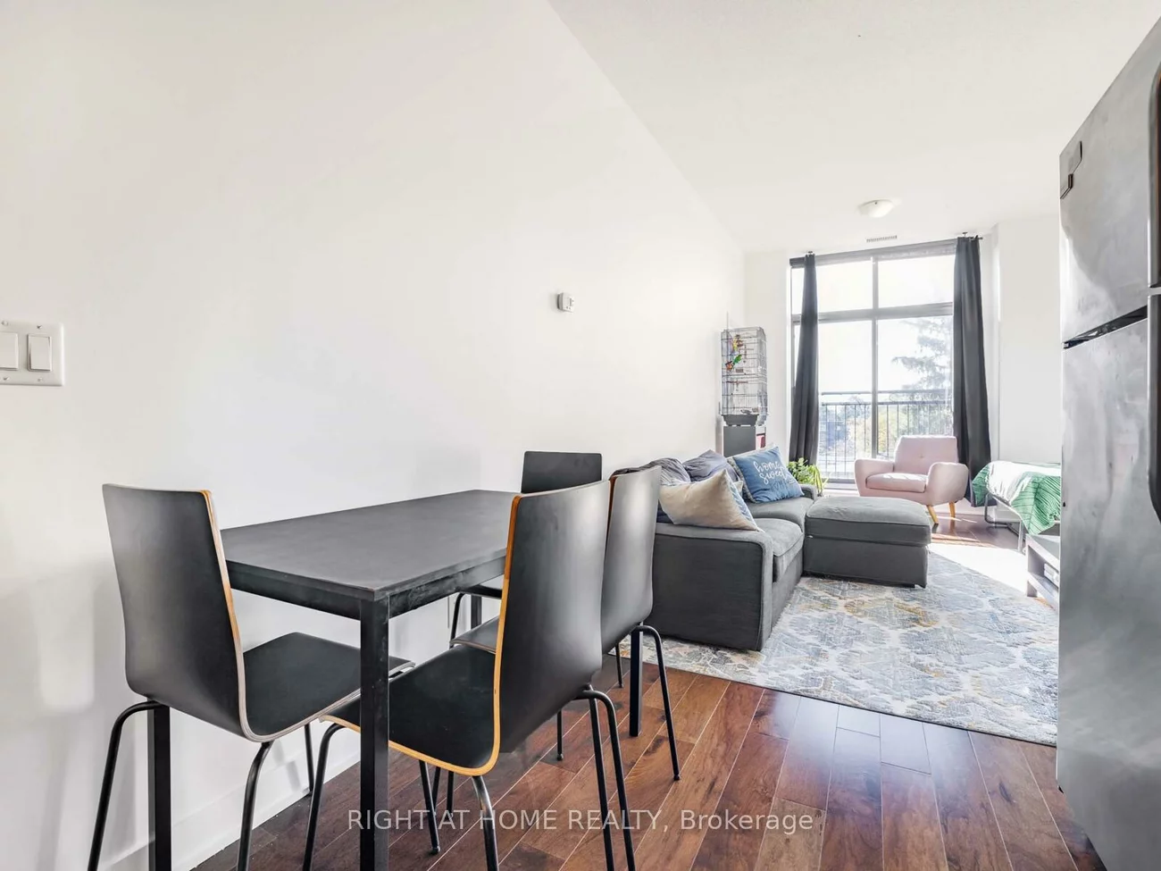 10376, Yonge, Mill Pond, Richmond Hill