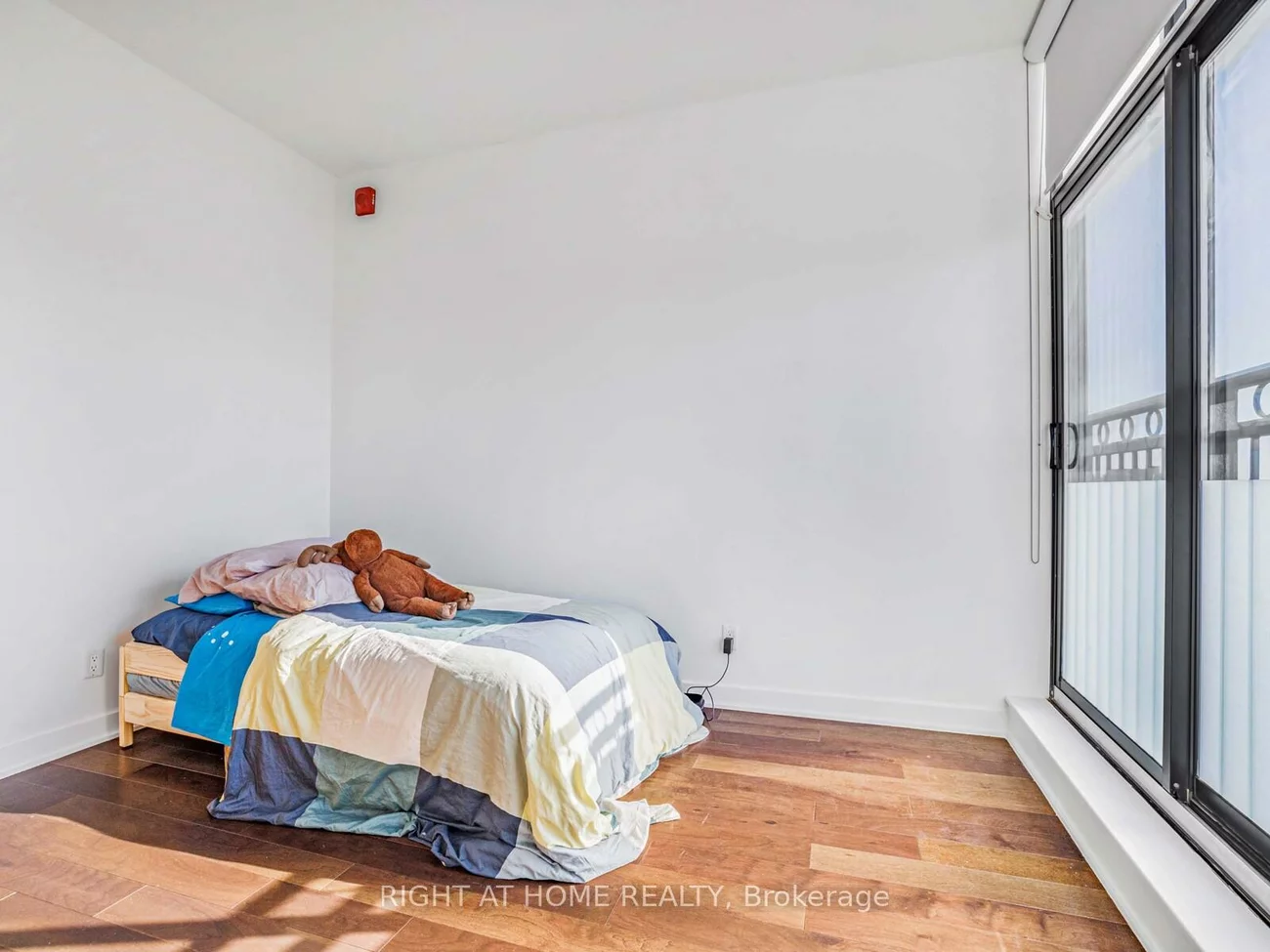 10376, Yonge, Mill Pond, Richmond Hill