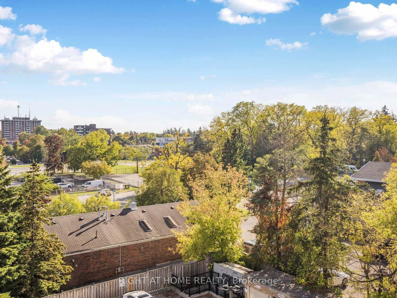10376, Yonge, Mill Pond, Richmond Hill
