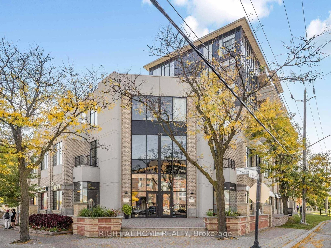 10376, Yonge, Mill Pond, Richmond Hill