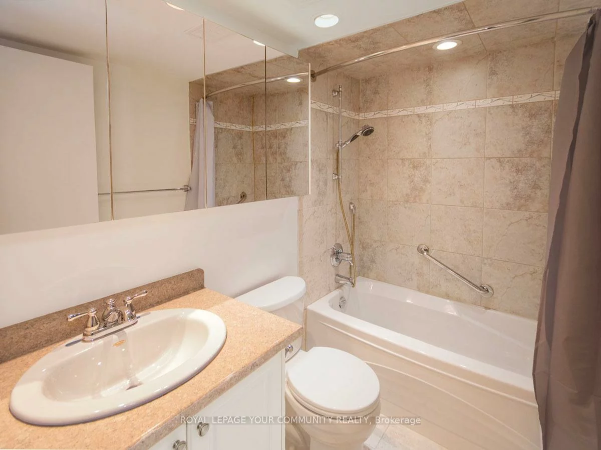 70, Baif, North Richvale, Richmond Hill