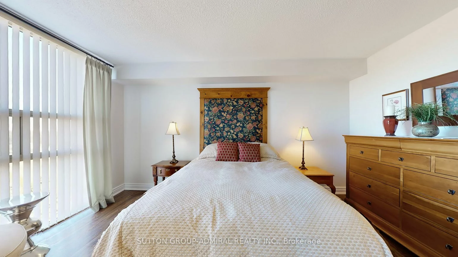 30, Harding, North Richvale, Richmond Hill