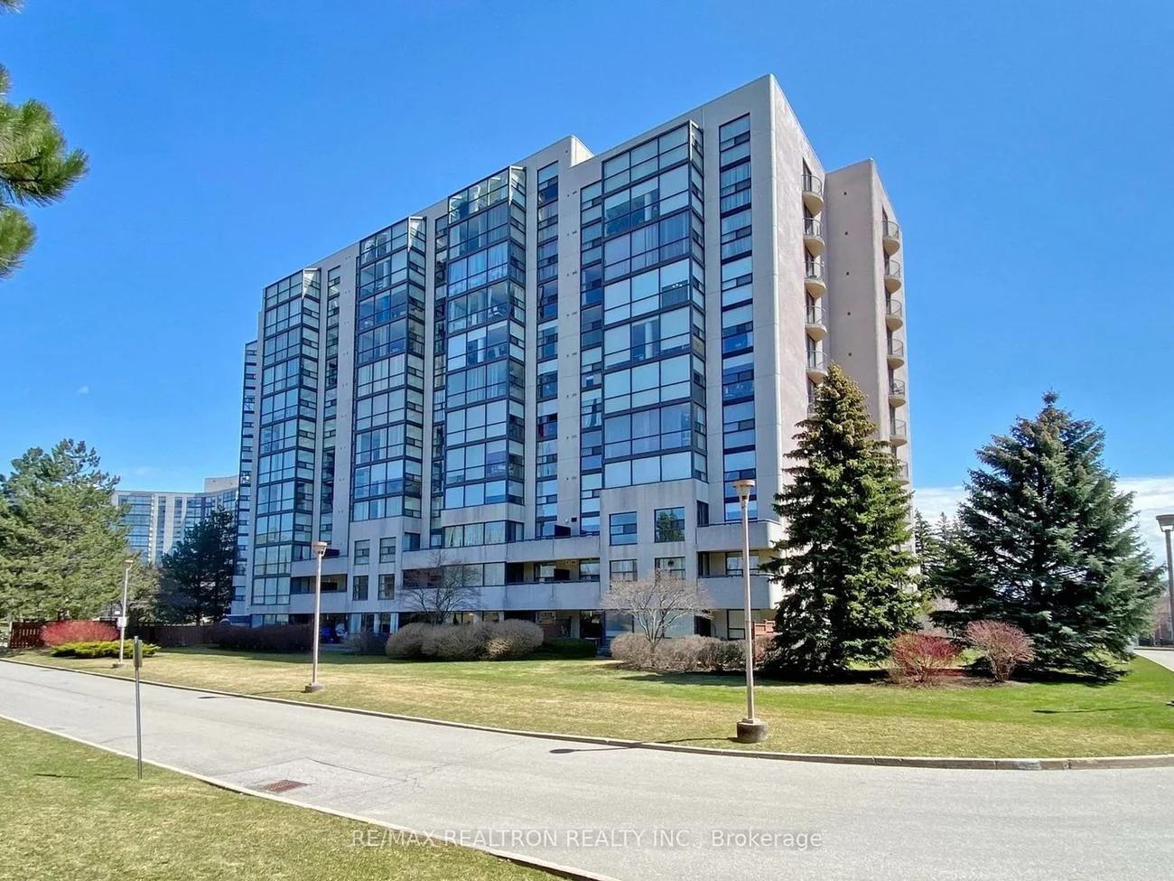 40, Harding, North Richvale, Richmond Hill