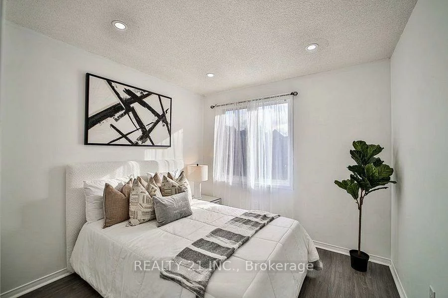 75, Weldrick, Observatory, Richmond Hill